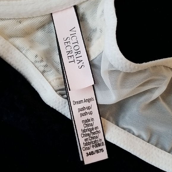 Victoria's Secret Dream Angels Push-up Lace Bra - Picture 2 of 4